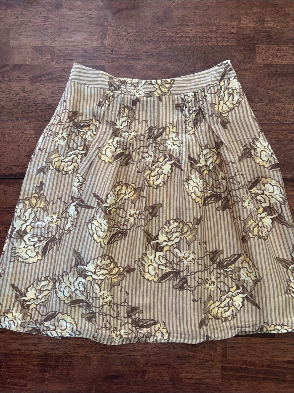 LOFT Beige and Cream Floral A-Line Skirt
